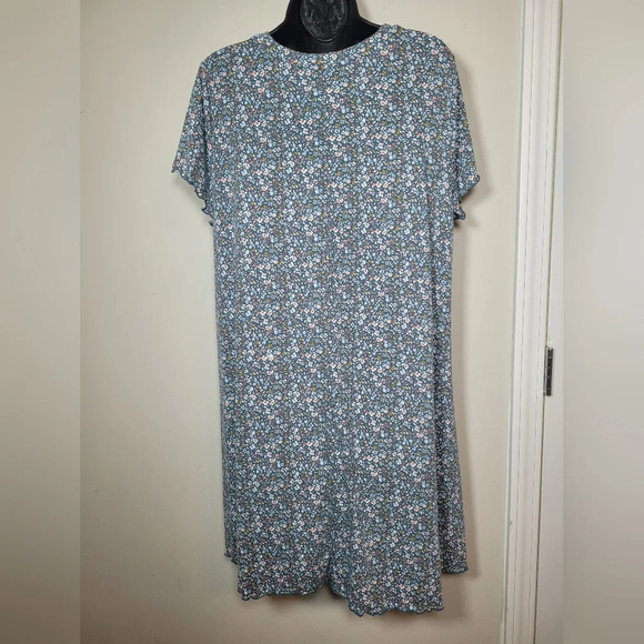 SO Ditsy Floral Print Knee Length Dress sz XL - Picture 3 of 9